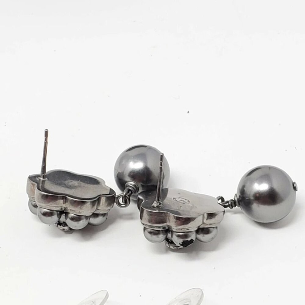 100% Authentic CHANEL Dark Grey CC Pearl Stud Earrings 370-082825 - Picture 5 of 11